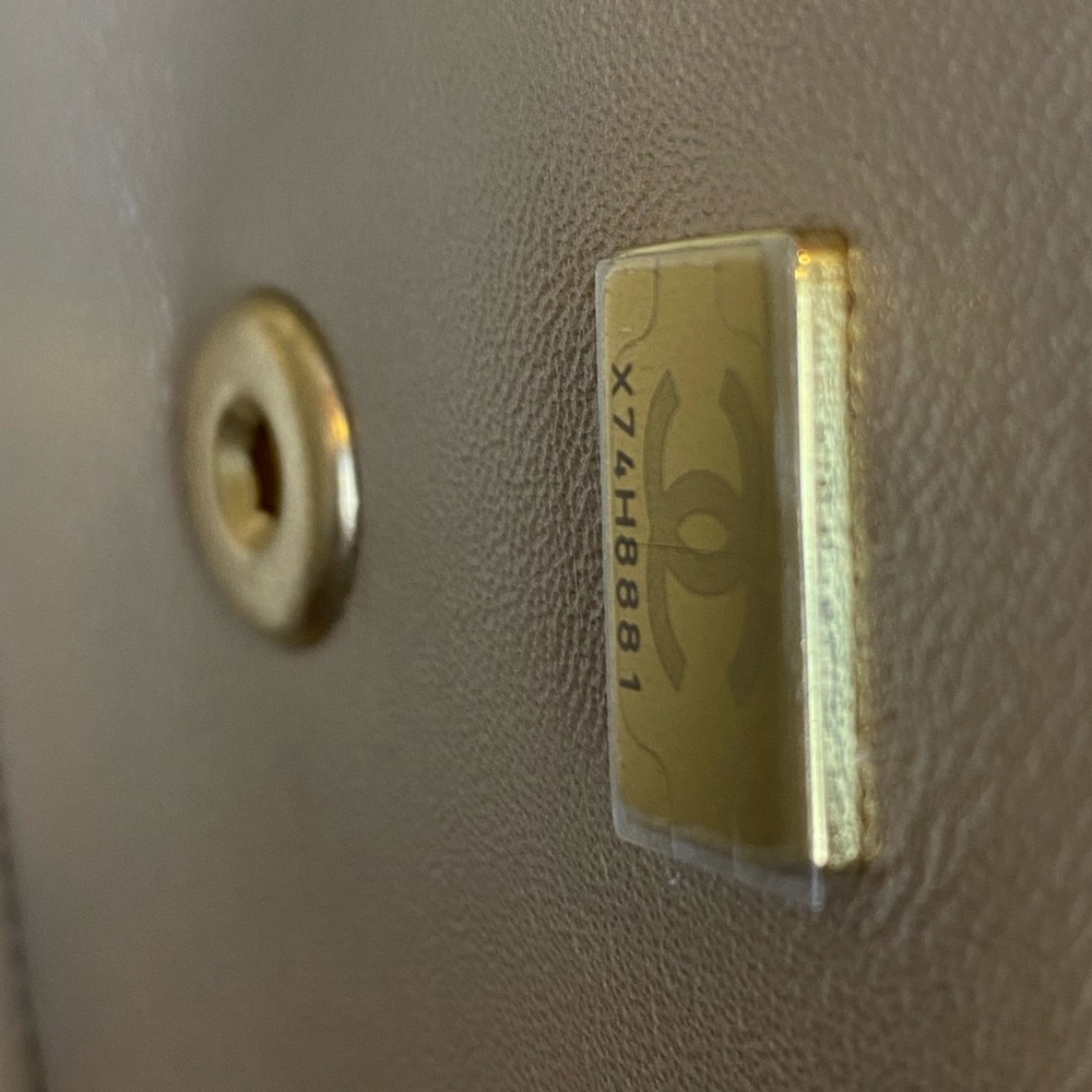 FULL SET - CHANEL Mini Classic Handbag (Ombre Beige / Golden with Gold HW - 22C) - Picture 10 of 15